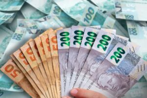 abono e ir: pagamentos de até r$ 1.621 liberados
